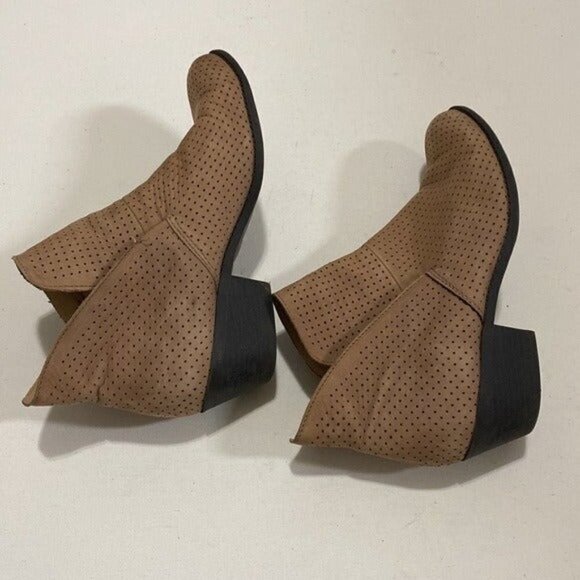 - Me too Zola leather pull on ankle booties 9M casual tan y2k Festival Rodeo - Picture 1 of 11